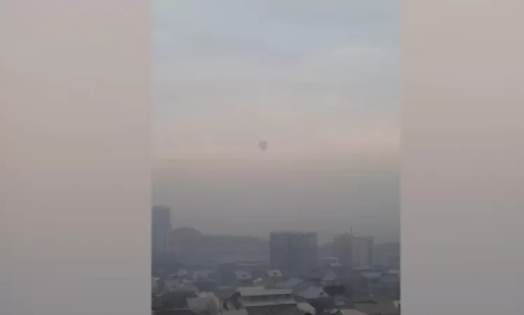 Video: One Hot Air Balloon in Yerevan's Sky, No Traffic Jams