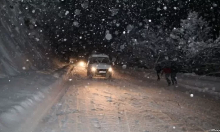 Ապարանի, Արագածի տարածաշրջանում, Շիրակի մարզում ձյուն է տեղում