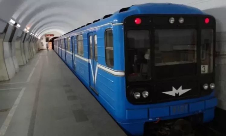 Մեծ քարով հարվածել են Զորավար Անդրանիկ կայարան գնացող գնացքի պատուհանին