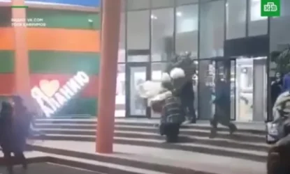 ՏԵՍԱՆՅՈՒԹ․ Երիտասարդն իր սիրելիին առևանգելիս երկու անգամ գետնին է գցել