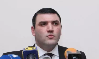 Ինչո՞ւ են սլաքները ինձ ուղղում.Կոստանյան. «Ժողովուրդ»