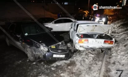 Մերկասառույցի պատճառով Սարալանջից դեպի Ավետիսյան տանող ճանապարհին բախվել է 17 մեքենա