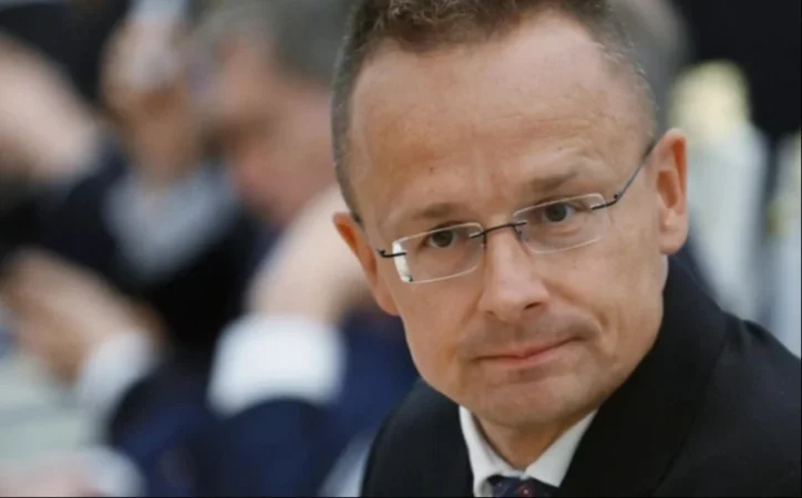 Զելենսկին ՆԱՏՕ-ն կներգրավի Ուկրաինայի հակամարտության մեջ, իսկ դա կհանգեցնի համաշխարհային պատերազմի. Սիյարտո