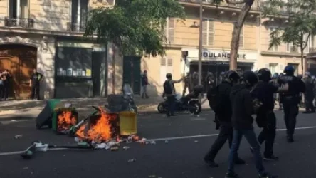 Այսօր Փարիզի ոստիկանությունն արցունքաբեր գազ է կիրառել «դեղին ժիլետների» ցույցի ժամանակ