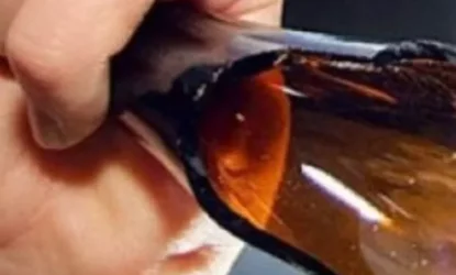 Երիտասարդին մեղադրանք է առաջադրվել բարմենին շշով հարվածելու և  ծանր վնաս պատճառելու համար