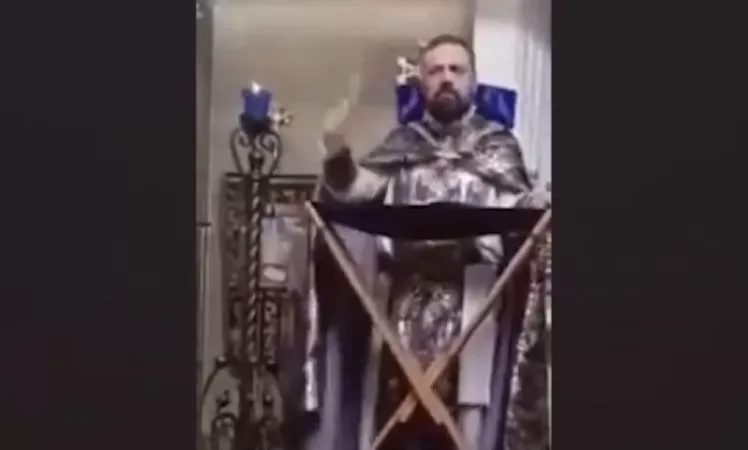 VIDEO: NO COMMENT