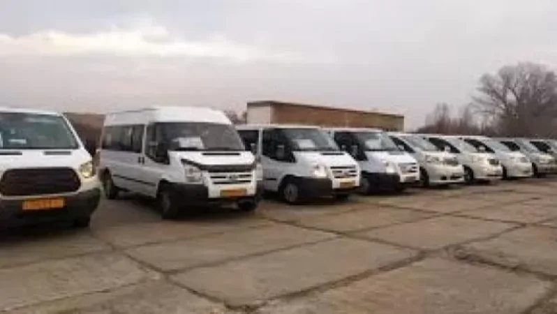Iravunk: Gazelles and Taxis Returning to Yerevan City Center