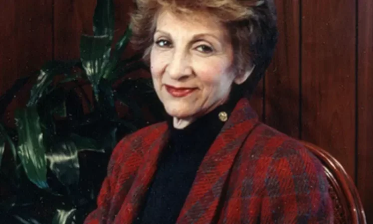 Կյանքից հեռացել է ազգային մեծ բարերար Լուիզ Մանուկյան-Սիմոնը