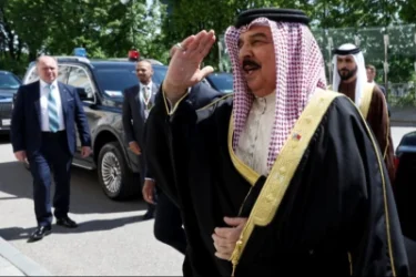 ԼՈՒՍԱՆԿԱՐՆԵՐ․ Պուտինը երկար Aurus ավտոմեքենա է նվիրել Բահրեյնի թագավորին