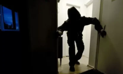 Թալանել են Արագածոտնի մարզպետարանի վարչության պետի պաշտոնակատարի տունը