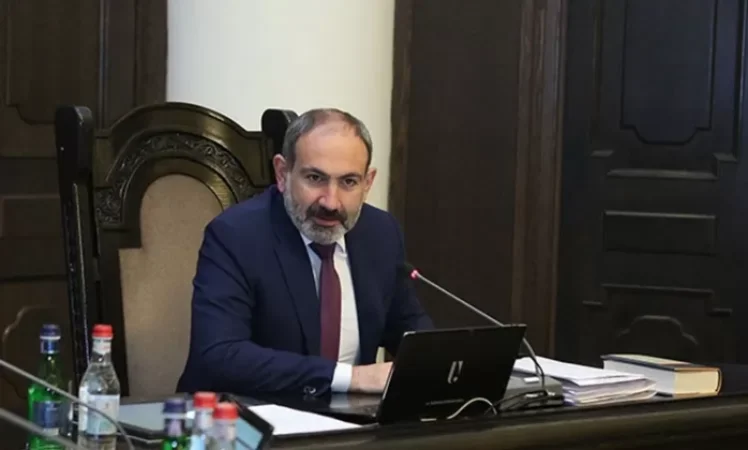 «Հարցրու նաև՝ թե իսկ ես ինքս ի՞նչ եմ արել ինձ համար». Ն.Փաշինյան