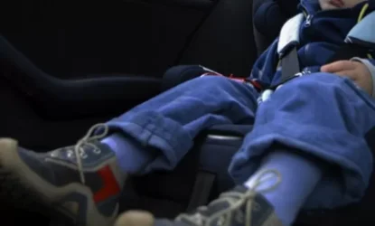 Մեկ տարեկան փոքրիկն արգելափակվել է մեքենայի մեջ