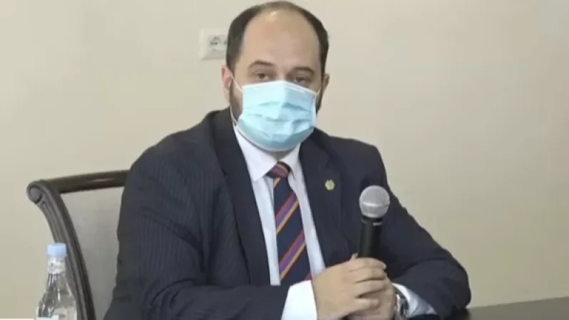 Մենք անպայման կքննարկենք դա. Արայիկ Հարությունյանը՝ ուսման վարձերը մասնակի փոխհատուցելու մասին