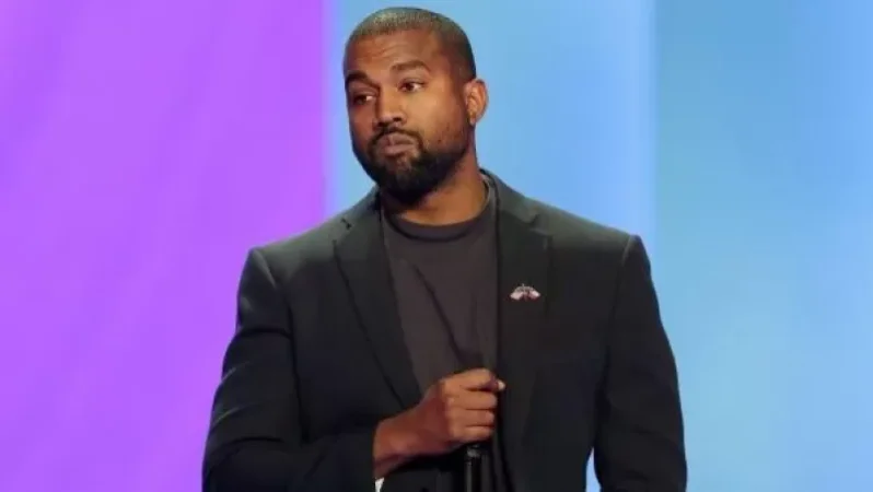 Photo: Kanye West Posts Picture of Putin During Judo Training on Twitter