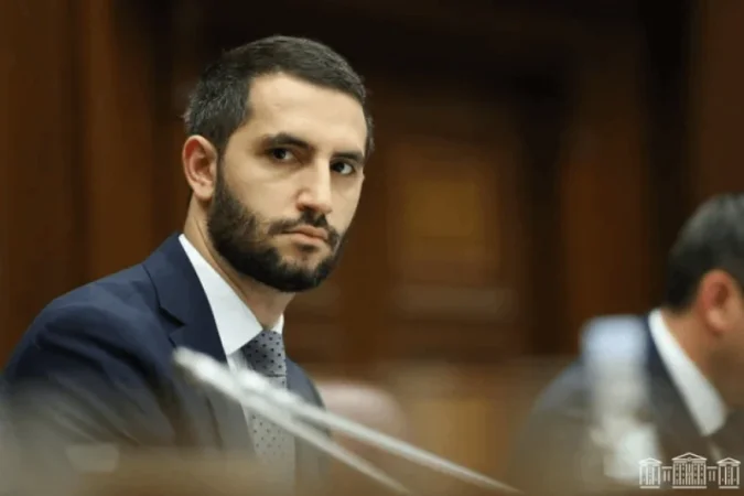 Սեփական երկրի դեմ կեղծ մատնություն անող անարժաններ. Ռուբինյանը՝ նախկին նախագահներին