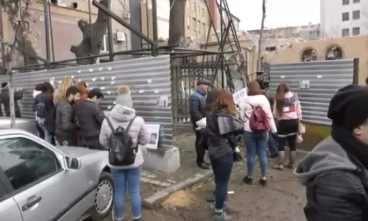 Բողոքի ակցիա՝ ընդդեմ Հայկ Մարությանի և Արթուր Մեսչյանի