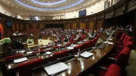 «Ժողովուրդ». 7 պատգամավոր պետք է վայր դնի մանդատը.սուրհանդակ են ուղարկել Ծառուկյանի մոտ