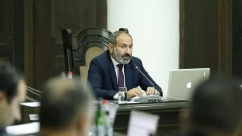 ՀՐԱՏԱՊ. Հայաստանում հայտարարվում է ռազմական դրություն և ընդհանուր զորահավաք. Փաշինյան