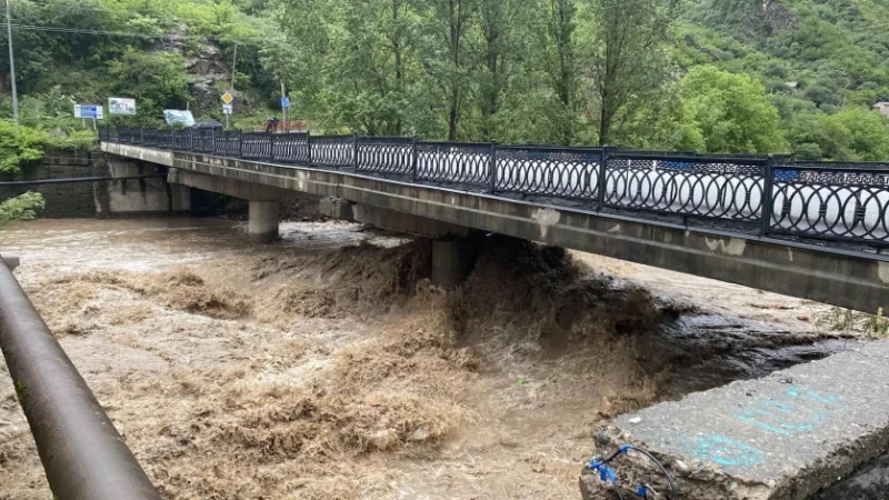 Կեղծ լուրեր են տարածվում. ՆԳՆ-ն՝ գետերի վարարման հետևանքների մասին