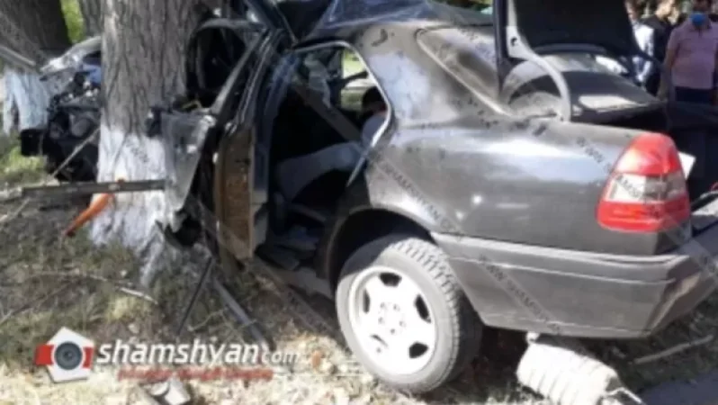 Աբովյան քաղաքում վթարի հետևանքով հիվանդանոց տեղափոխված վարորդի և ուղևորի առողջական վիճակը ծանր է