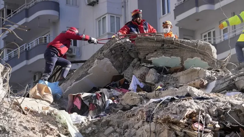 Թուրք փրկարարները տան փլատակներից գտել են 2 մլն դոլար