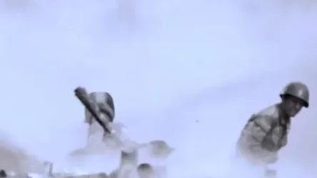 ՏԵՍԱՆՅՈՒԹ. Yergir Naïri. Վարդան Պետրոսյանը զինվորներին ռեփ կատարում է նվիրել