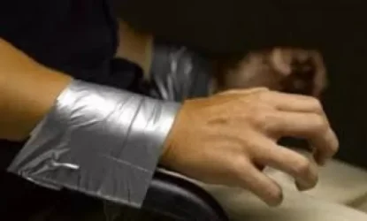 82-ամյա տատիկի բերանը կպչուն ժապավենով կապել  են ու թալանել տունը