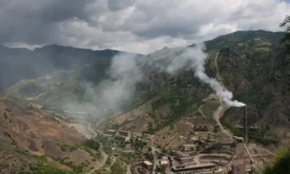 Ալավերդու պղնձաձուլականի աշխատողները իրենց վարկերի հարցով դիմել են ԿԲ