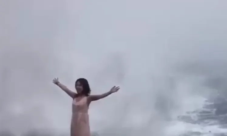 VIDEO: Giant Wave in Bali Sweeps Away Girl Trying to Take a Photo