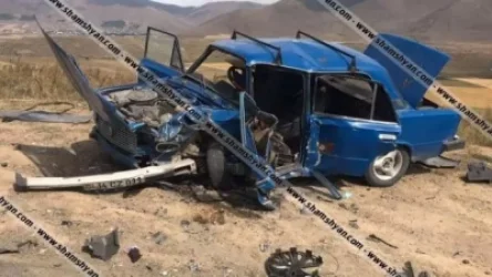 Ճակատ-ճակատի բախվել են Nissan և ВАЗ 21013 մակնիշի ավտոմեքենաները. կան վիրավորներ