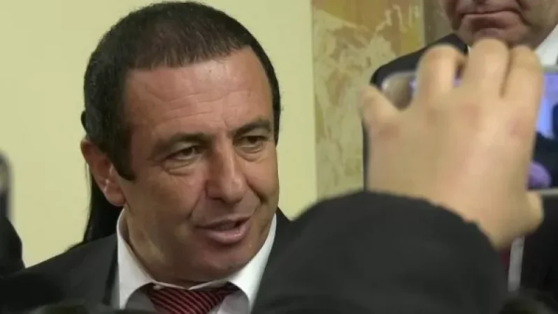 «Հրապարակ». Խաբեություն. ուզո՞ւմ ես Ծառուկյանը դառնա Արցախի նախագահ՝ ստորագրիր