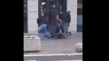 ՏԵՍԱՆՅՈՒԹ. Հրապարակվել է Ավինյոնում ոստիկանների վրա դանակով հարձակված տղամարդու գնդակահարության կադրերը