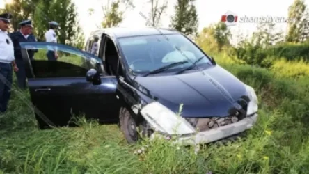 Կոտայքի մարզում մեքենան դուրս է եկել երթևեկելի գոտուց և հայտնվել դաշտում. կան վիրավորներ