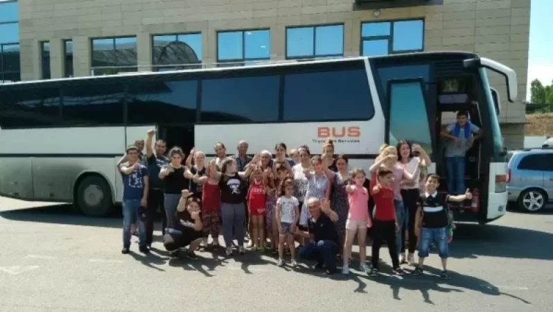 Վերին Լարսից ՀՀ քաղաքացիներին տեղափոխող ավտոբուսն արդեն Հայաստանում է