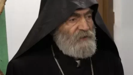 «Ժամանակ». Իշխանությունը փորձում է հեղափոխություն անել Հայ եկեղեցու Արցախի թեմում