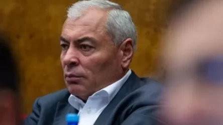 Աշոտ Արսենյանի որդու՝ Վահագն Արսենյանի՝ զինծառայությունից ազատվելու հիմքով քրեական գործ է հարուցվել