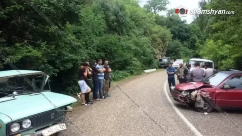 Բախվել են ՊՆ զորամասի ծառայողի Volkswagen-ը և դպրոցի աշխատողի 06-ը