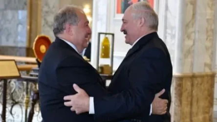 ՏԵՍԱՆՅՈՒԹ. Արմեն Սարգսյանն ու Լուկաշենկոն հանդիպել են