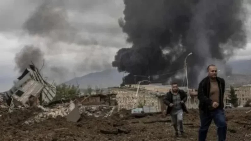 Քիչ առաջ Մարտունին ենթարկվեց  ռմբակոծության