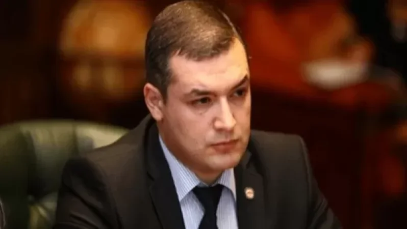 «Ժամանակ». Տիգրան Ուրիխանյանը չի ներկայանում ԱԺ, բայց ակտիվորեն մասնակցում է գործուղումներին