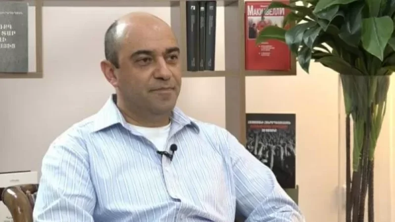 Տարածում են անգամ բեմականացված վիդեո նյութեր՝ հիմնավորելու համար, թե Ստեփանակերտում վատ վիճակ է․ քաղաքագետ