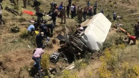 Վանում միկրոավտոբուս է կողաշրջվել․ զոհեր կան