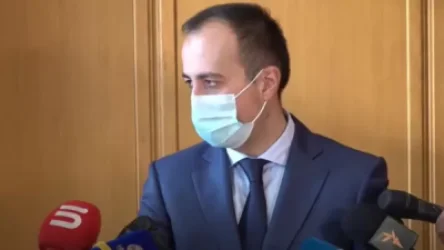 Այս պահին ունենք կորոնավիրուսով վարակված 180 ծայրահեղ ծանր և 897 ծանր դեպք. Արսեն Թորոսյան