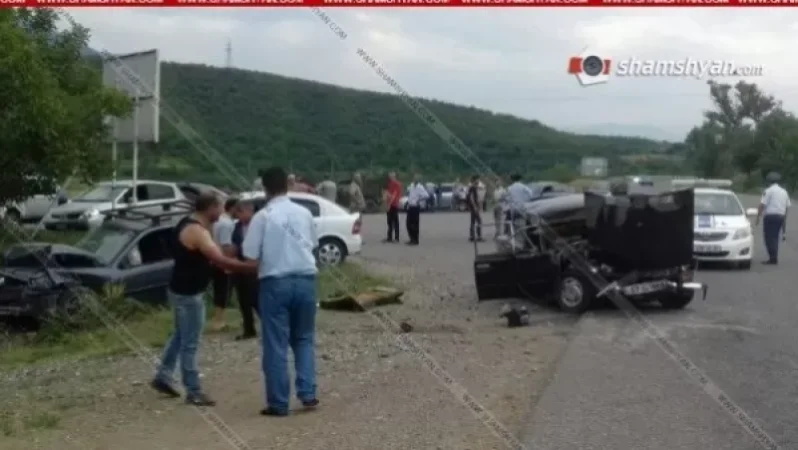 Տավուշի մարզում բախվել են Opel-ն ու ՎԱԶ 21-06-ը. կա 4 վիրավոր