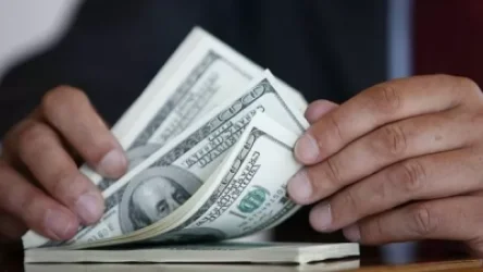 Ավագ դատախազը մեղադրվում է խոշոր չափերով կաշառք ստանալու մեջ