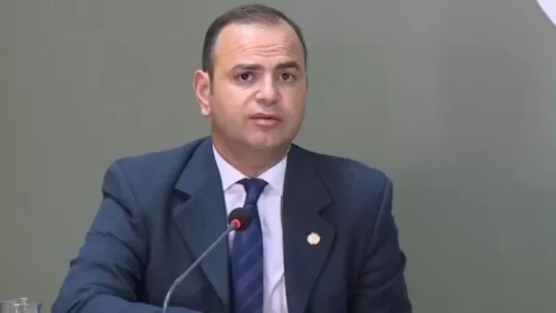 Զարեհ Սինանյանը կոչ է անում շարունակել կանգնած մնալ Հայաստանի և Արցախի կողքին