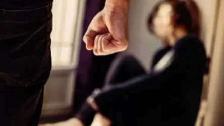 Մարտակերտում ամուսինը ծեծել է կնոջն ու կոտրել քիթը