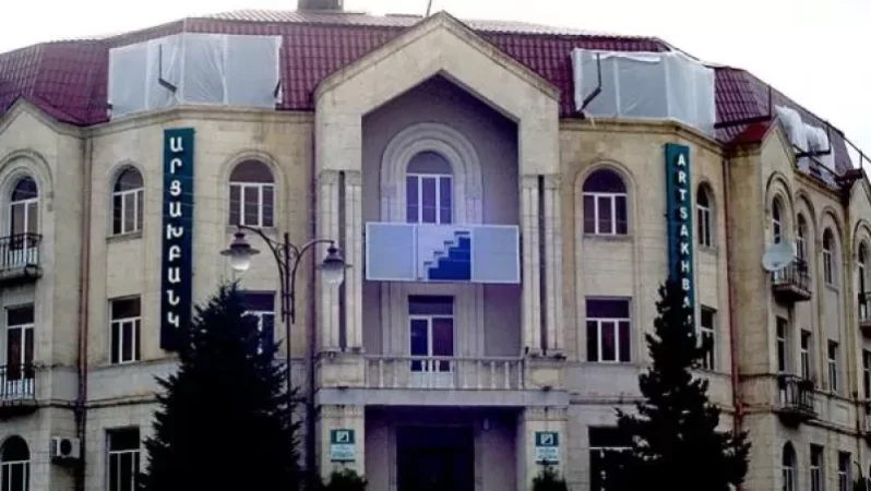«Արցախբանկ»-ի գլխամասը և մասնաճյուղերը գործում են անխափան. ԿԲ-ն հորդորում է չտրվել սադրանքների