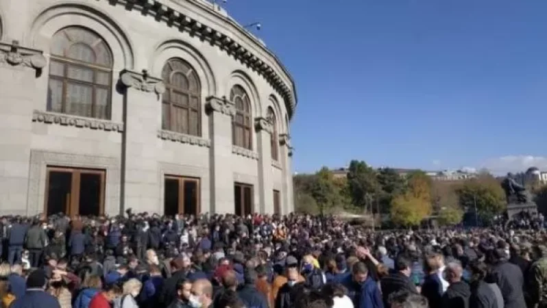 ՀՔԾ-ում քրգործ է հարուցվել է օրենքով սահմանված կարգի խախտմամբ հավաքներ անցկացնելու փաստի առթիվ