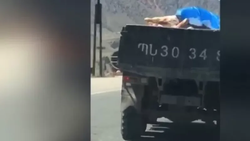 VIDEO: Meat Transported for Soldiers Under the Scorching Sun